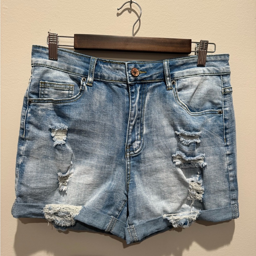 Women’s distressed jean shorts